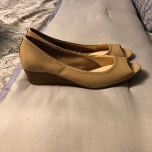 Cole Haan Nike air beige patent open toe wedge